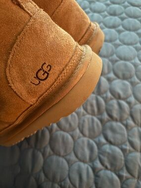 UGG Chestnut Suede Shearling-Lined Lace-Up Shoes